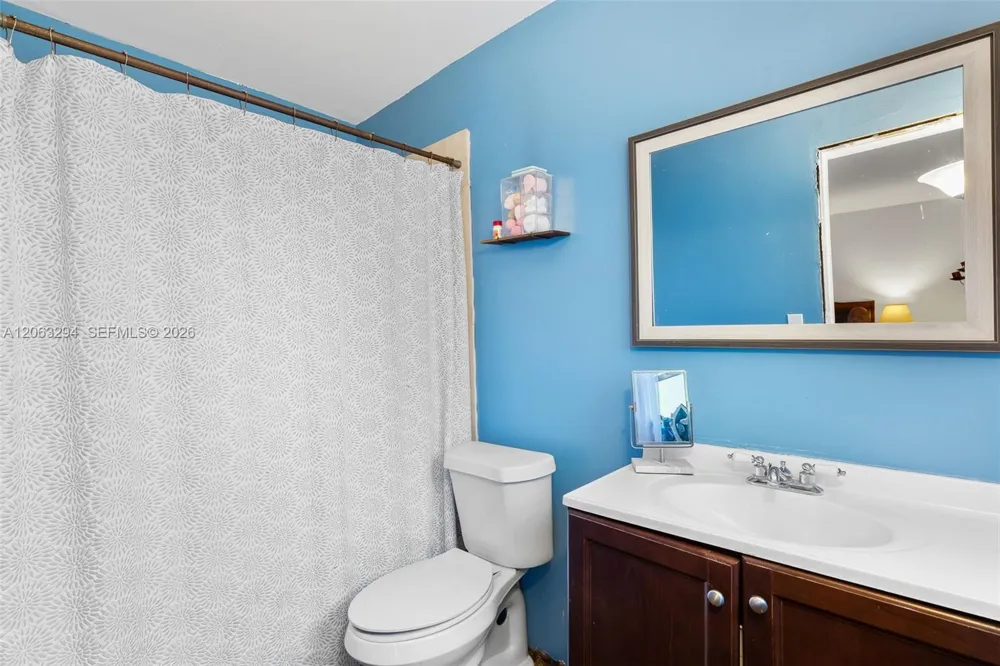 11045 SW 161st Ter Miami, FL 33157