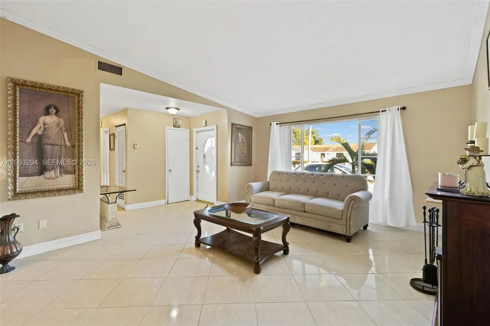 11045 SW 161st Ter Miami, FL 33157