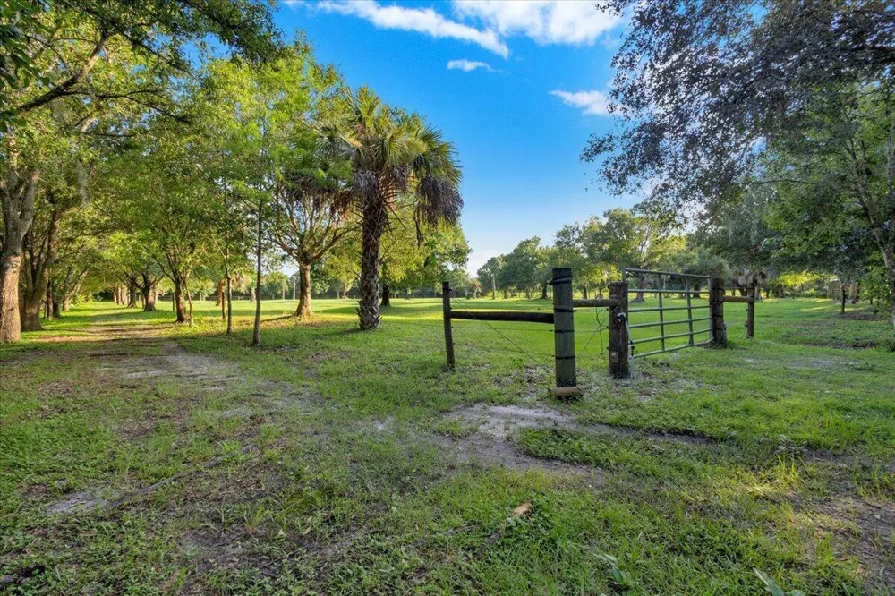 8505 IMMOKOLEE ROAD Fort Pierce, FL 34951