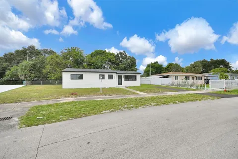16930 NW 37th Pl