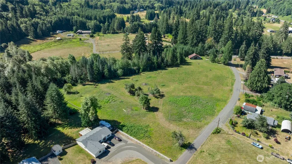 38 Ray Road Elma, WA 98541