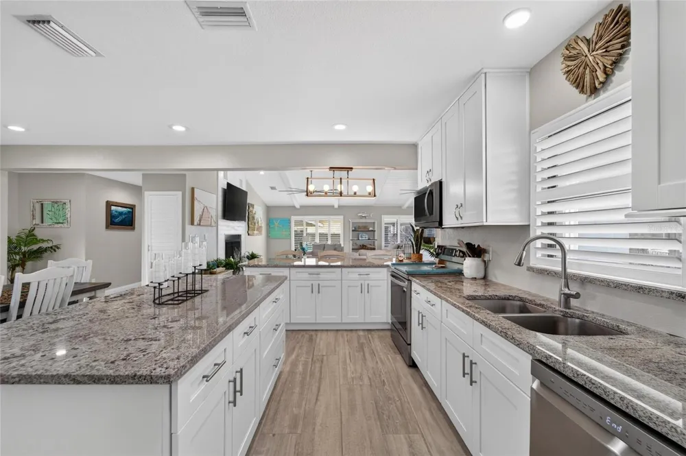 3422 W SHELL POINT ROAD Ruskin, FL 33570