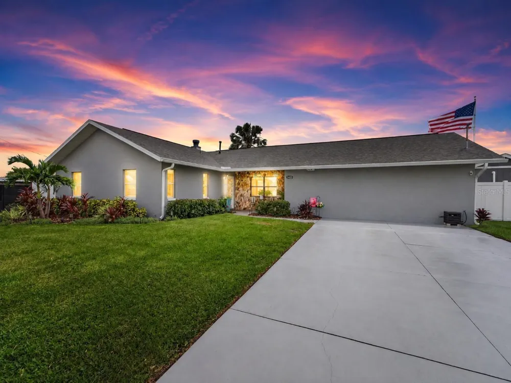 3422 W SHELL POINT ROAD Ruskin, FL 33570