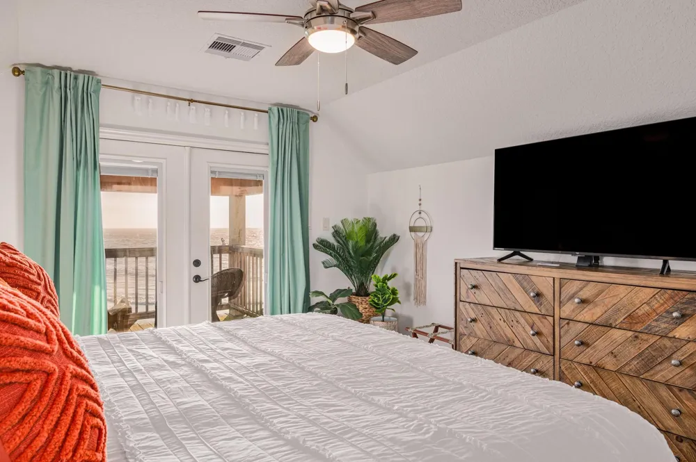 13127 Gulf Beach Drive Freeport, TX 77541