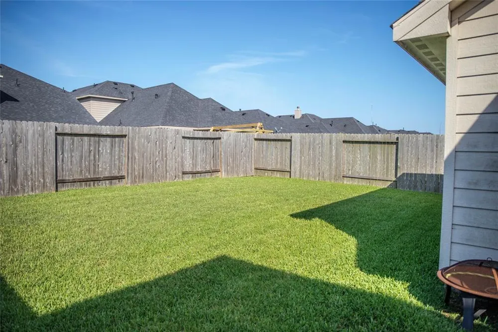 5135 Misty Lane Bacliff, TX 77518