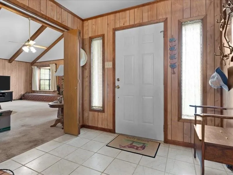 2664 An County Road 103 Elkhart, TX 75839