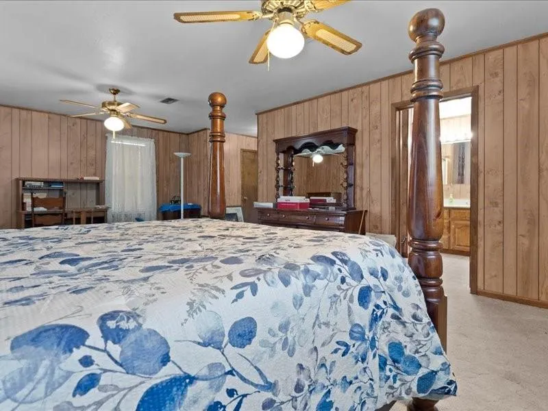 2664 An County Road 103 Elkhart, TX 75839