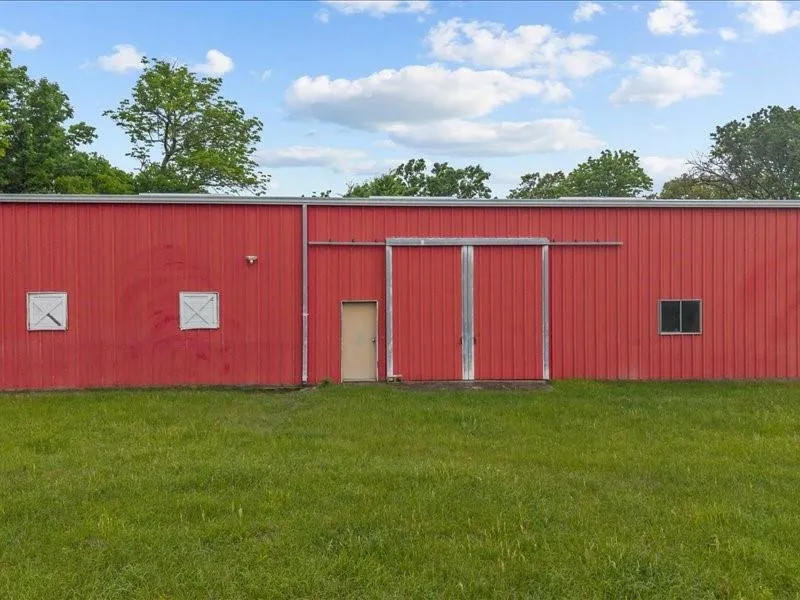 2664 An County Road 103 Elkhart, TX 75839