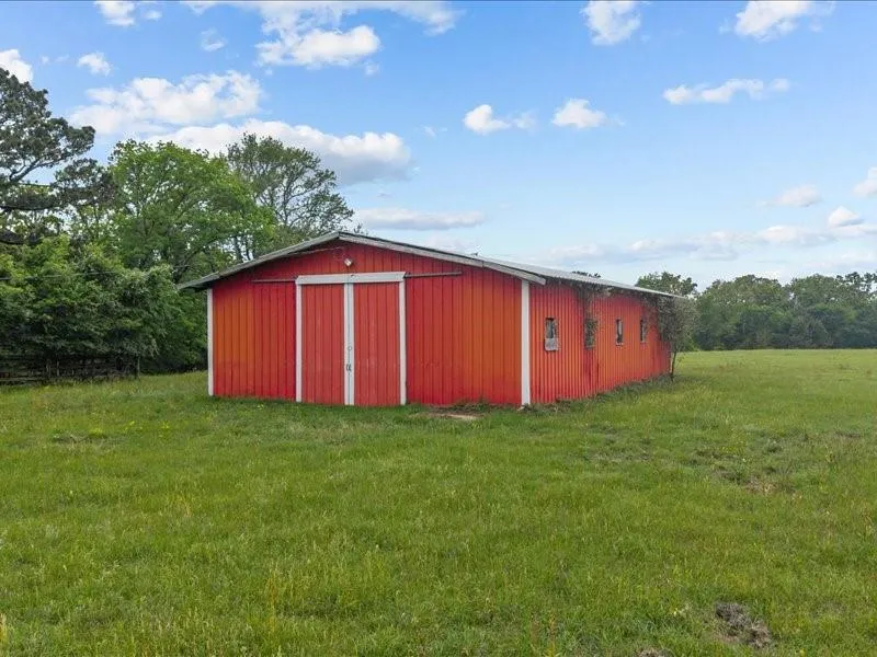 2664 An County Road 103 Elkhart, TX 75839