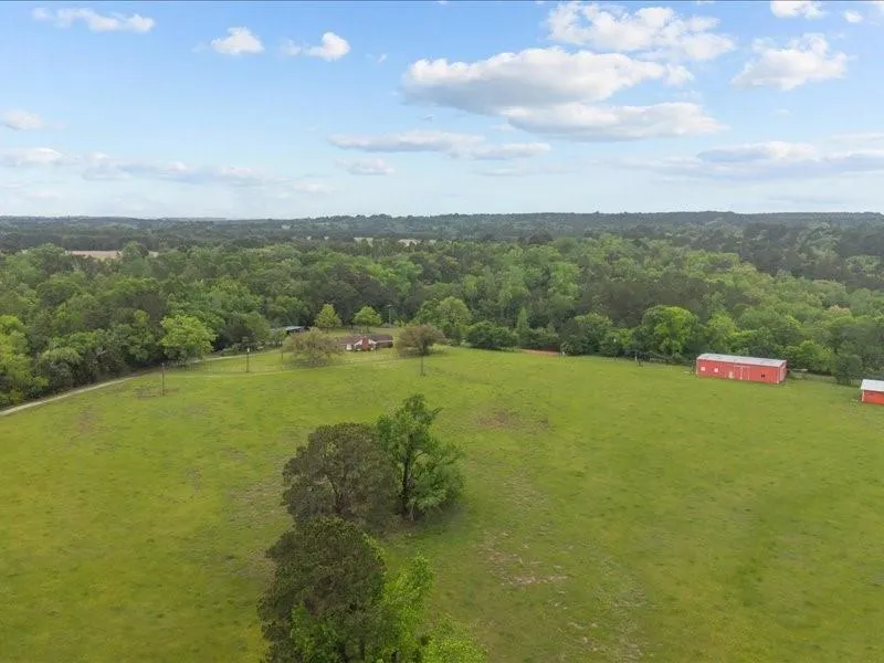 2664 An County Road 103 Elkhart, TX 75839