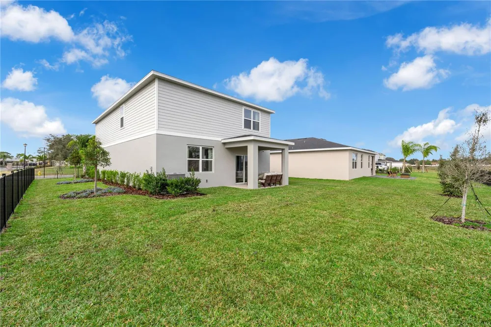 806 CASTLEFORD AVENUE NE Palm Bay, FL 32905