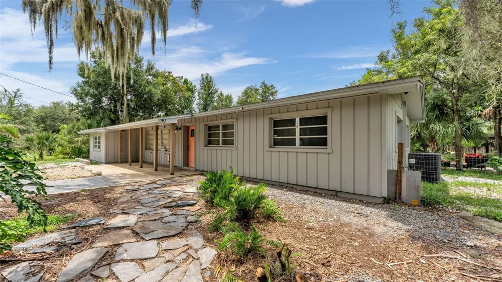 7011 DAVIN STREET Lakeland, FL 33813
