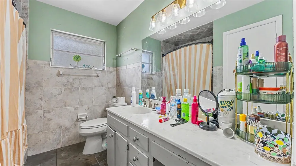 7011 DAVIN STREET Lakeland, FL 33813