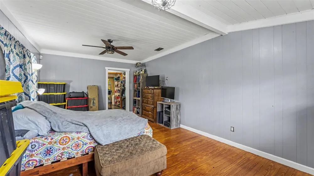 7011 DAVIN STREET Lakeland, FL 33813