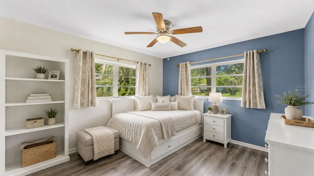 7011 DAVIN STREET Lakeland, FL 33813