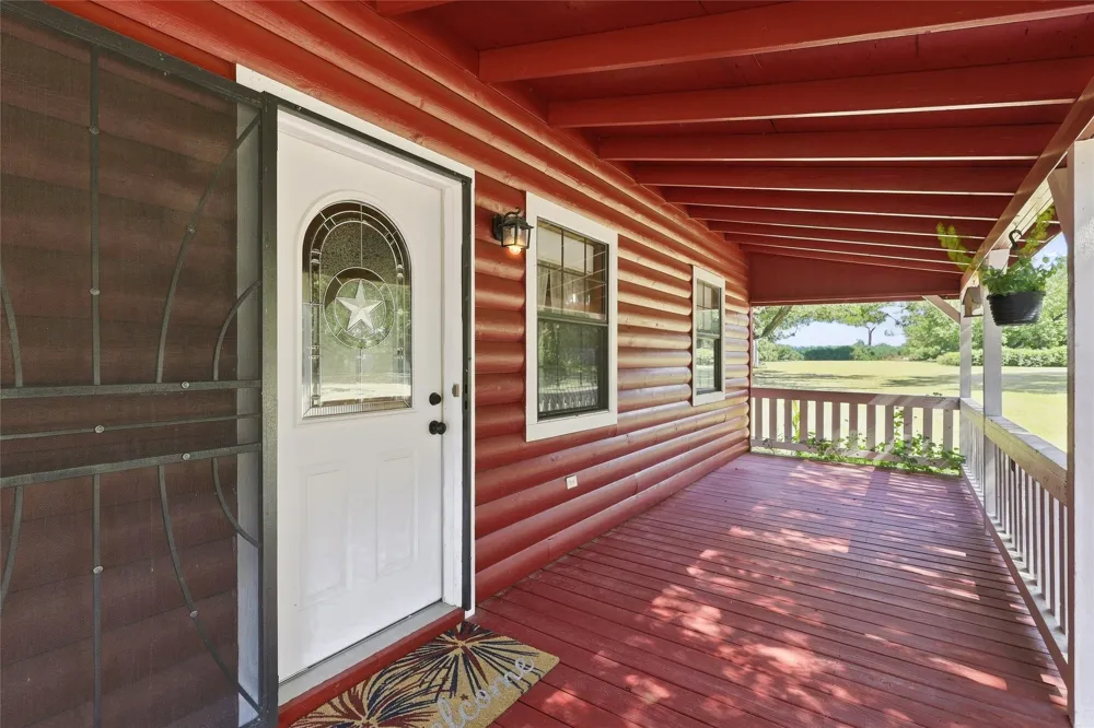 1549 County Road 2130 Telephone, TX 75488