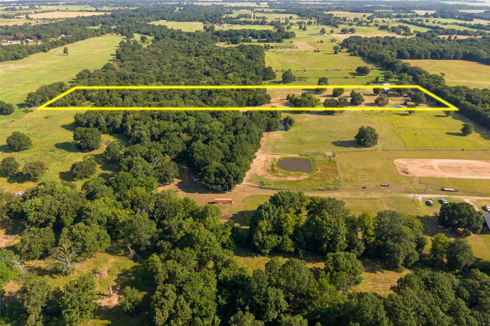 1549 County Road 2130 Telephone, TX 75488