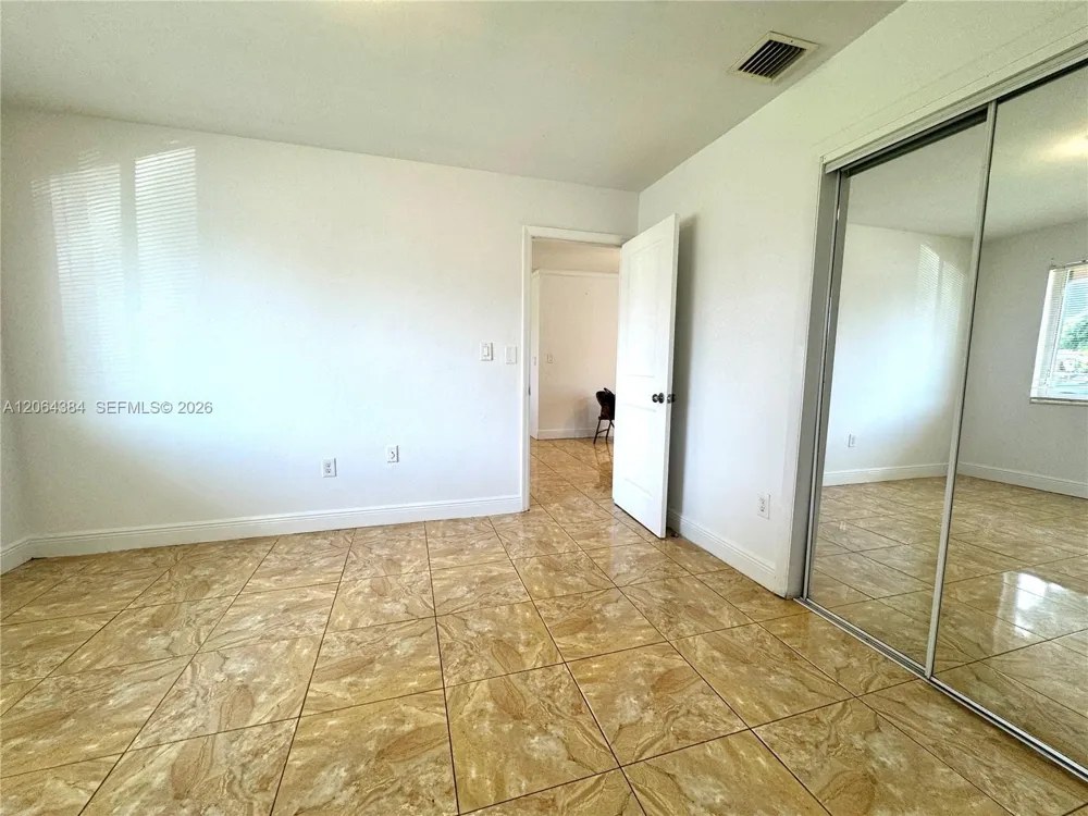 2950 NW 210th Ter Miami Gardens, FL 33056