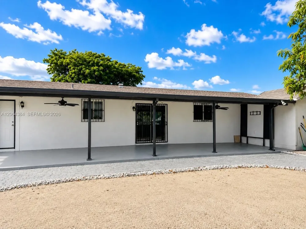 2950 NW 210th Ter Miami Gardens, FL 33056