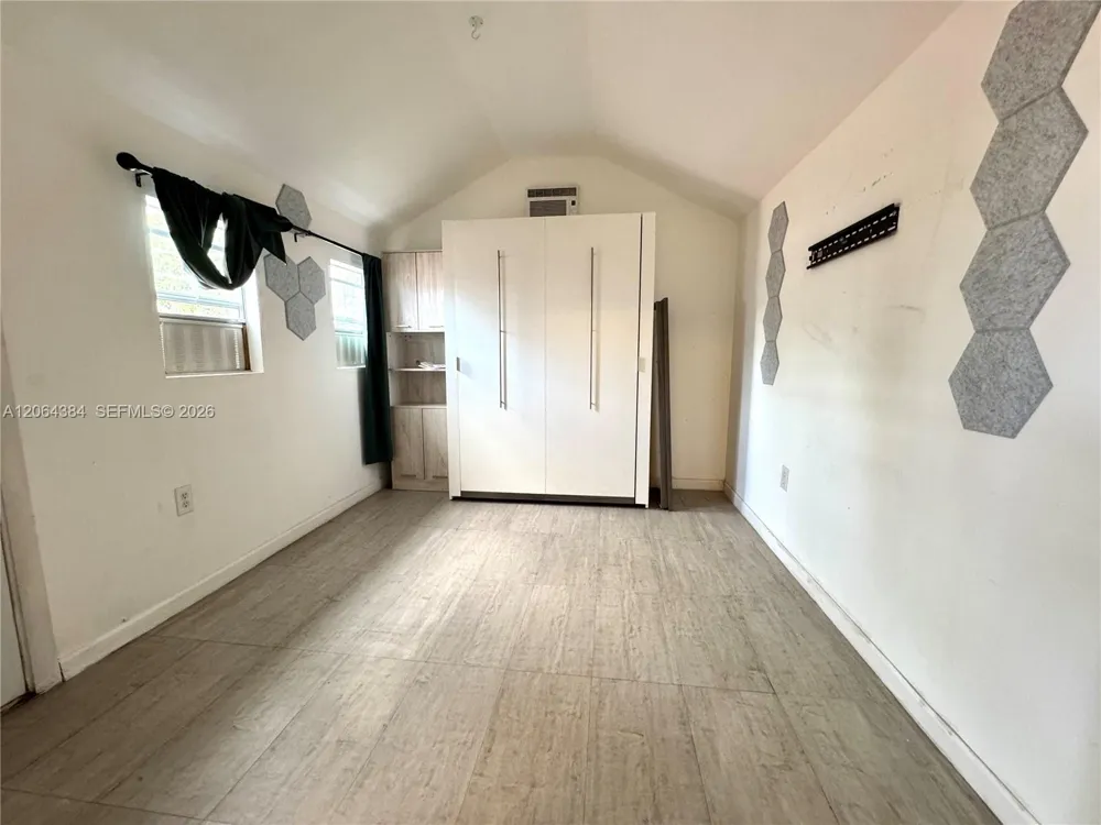 2950 NW 210th Ter Miami Gardens, FL 33056