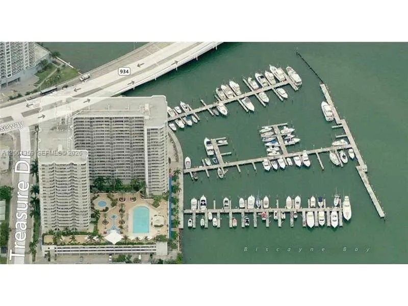 7601 E Treasure Dr #921 North Bay Village, FL 33141