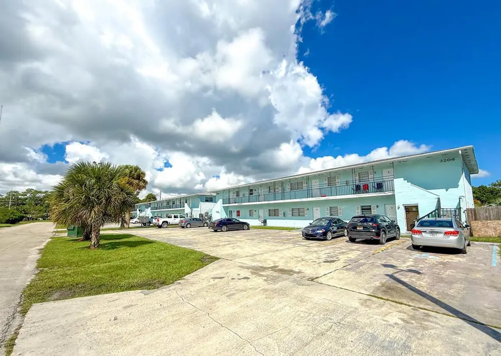 3208 LOUISIANA AVENUE Fort Pierce, FL 34947