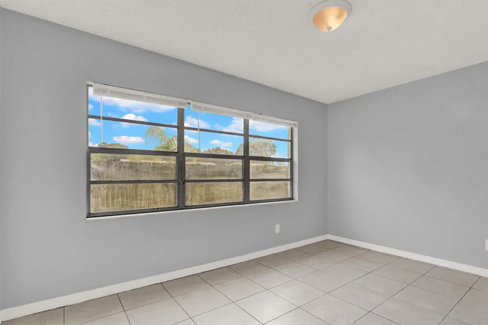 3208 LOUISIANA AVENUE Fort Pierce, FL 34947