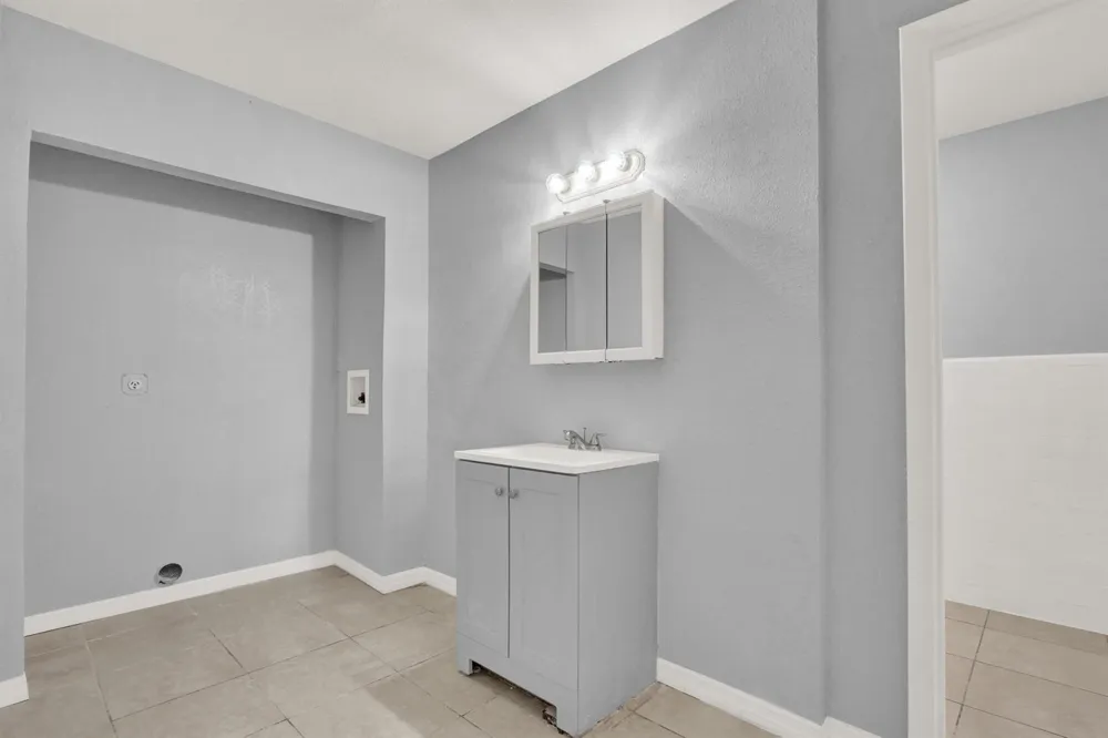 3208 LOUISIANA AVENUE Fort Pierce, FL 34947