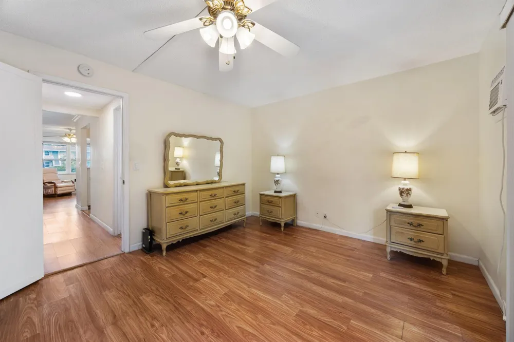 200 Horizons W #106 Boynton Beach, FL 33435