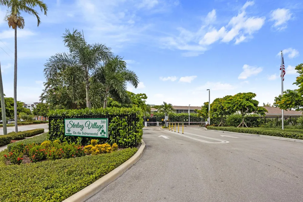 200 Horizons W #106 Boynton Beach, FL 33435