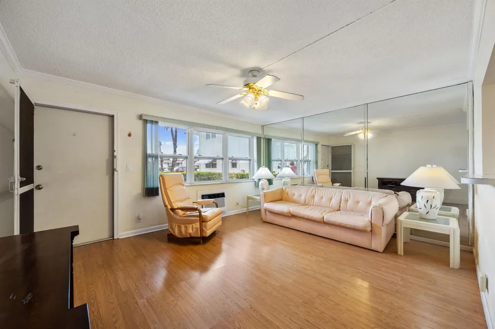 200 Horizons W #106 Boynton Beach, FL 33435