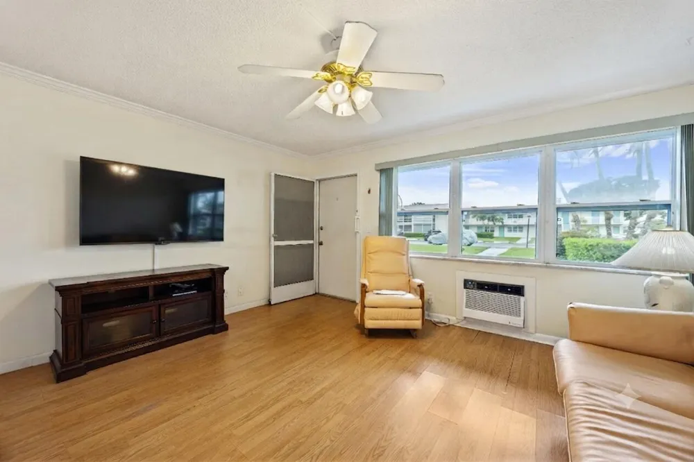 200 Horizons W #106 Boynton Beach, FL 33435