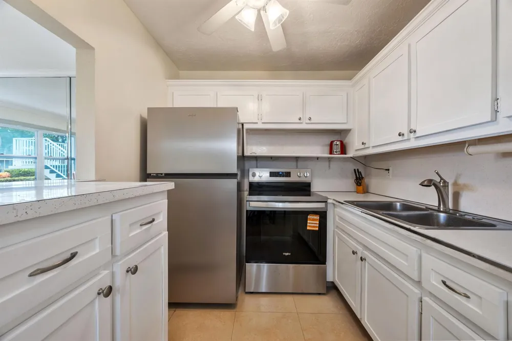 200 Horizons W #106 Boynton Beach, FL 33435