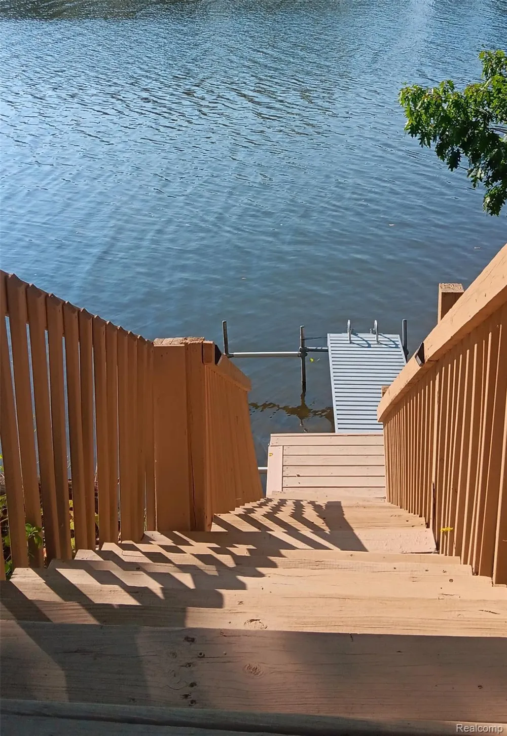58670 River Heights Drive Three Rivers City, MI 49093