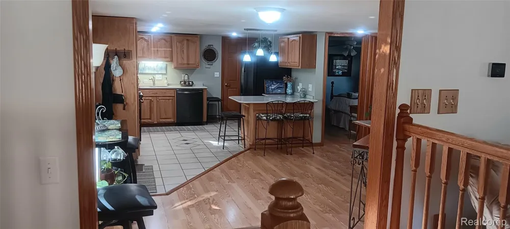 58670 River Heights Drive Three Rivers City, MI 49093