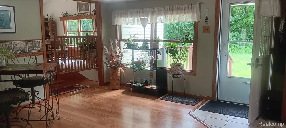 58670 River Heights Drive Three Rivers City, MI 49093