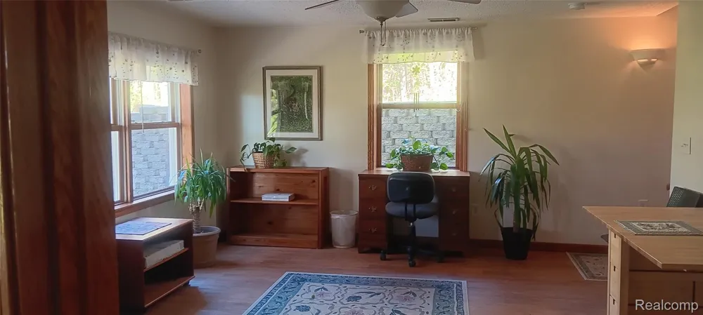 58670 River Heights Drive Three Rivers City, MI 49093