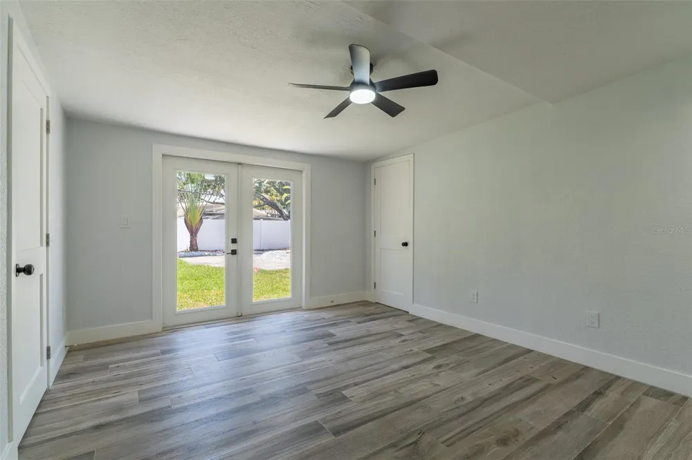 116 85TH AVENUE St Petersburg, FL 33702