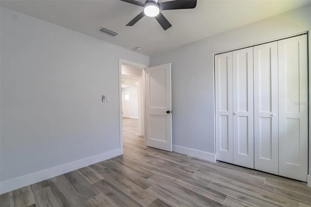 116 85TH AVENUE St Petersburg, FL 33702