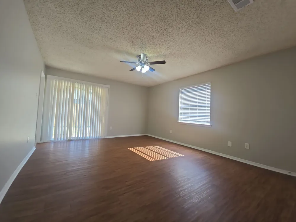 6620 Lyndale Drive Watauga, TX 76148