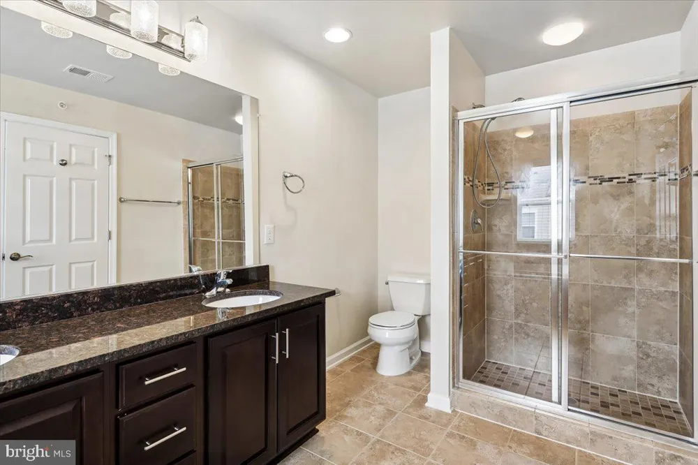2993 RITTENHOUSE #90 Fairfax, VA 22031