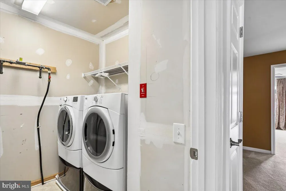 2993 RITTENHOUSE #90 Fairfax, VA 22031