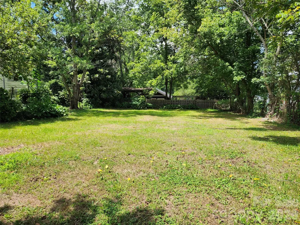 198 Fayetteville Street #82 Asheville, NC 28806