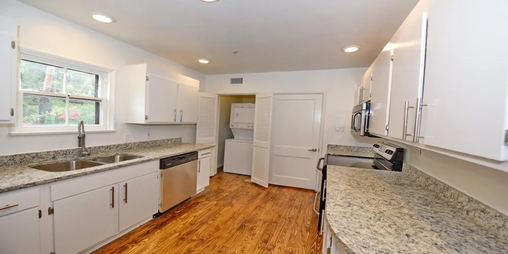 4558 Roland Avenue #D Highland Park, TX 75219