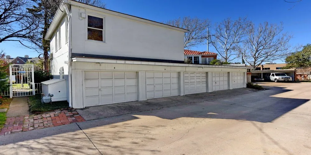 4558 Roland Avenue #D Highland Park, TX 75219