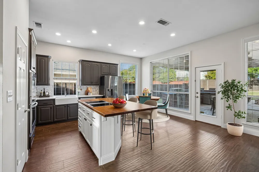2713 Greenview Drive McKinney, TX 75072