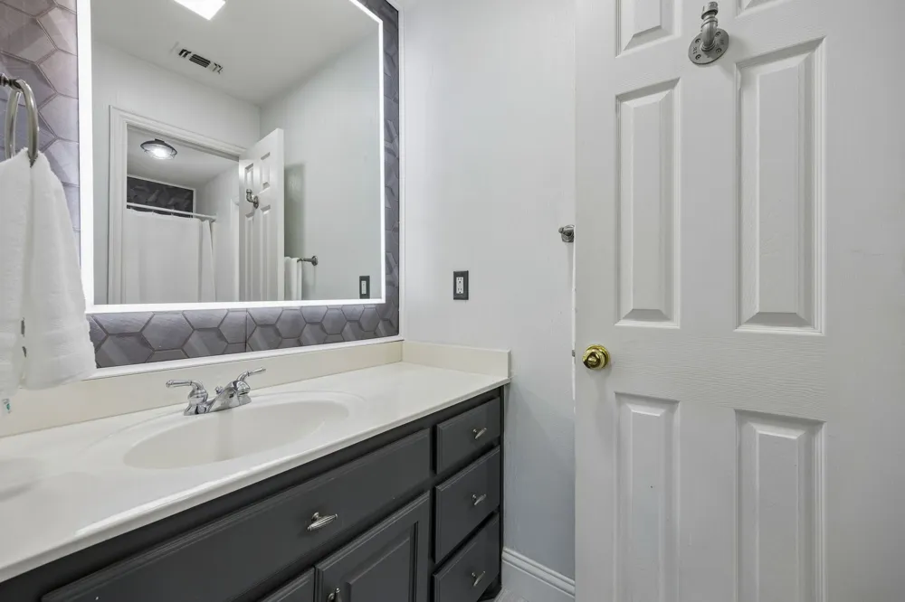 2713 Greenview Drive McKinney, TX 75072