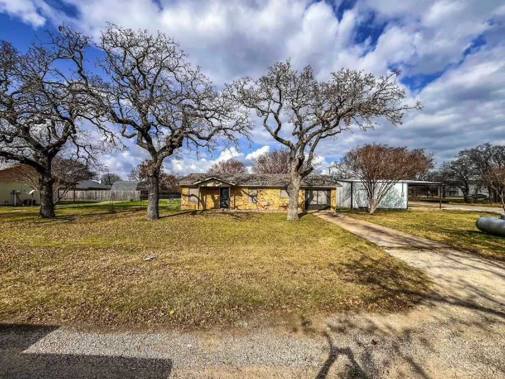 206 E 3rd Street Tolar, TX 76476