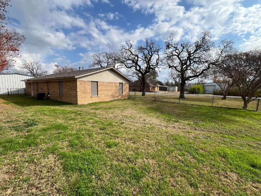 206 E 3rd Street Tolar, TX 76476