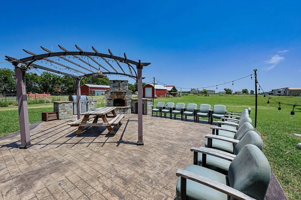 2747 FM 547 Farmersville, TX 75442
